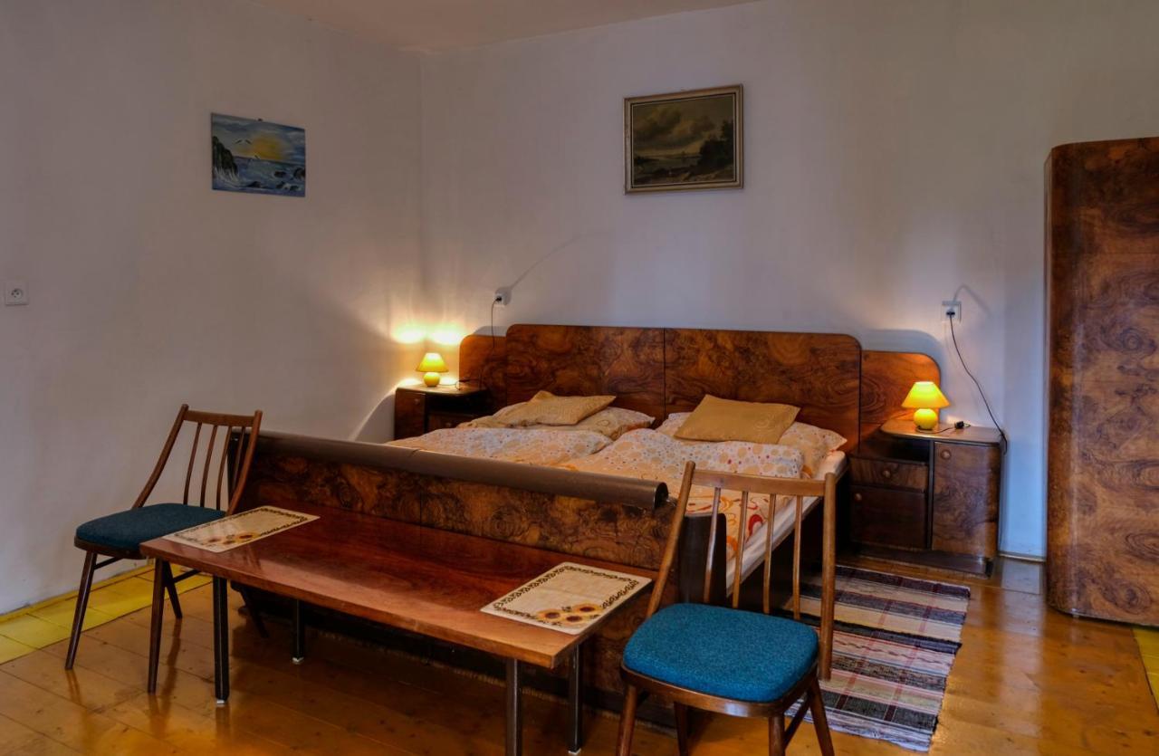 Apartmany V Broumovskem Statku Εξωτερικό φωτογραφία