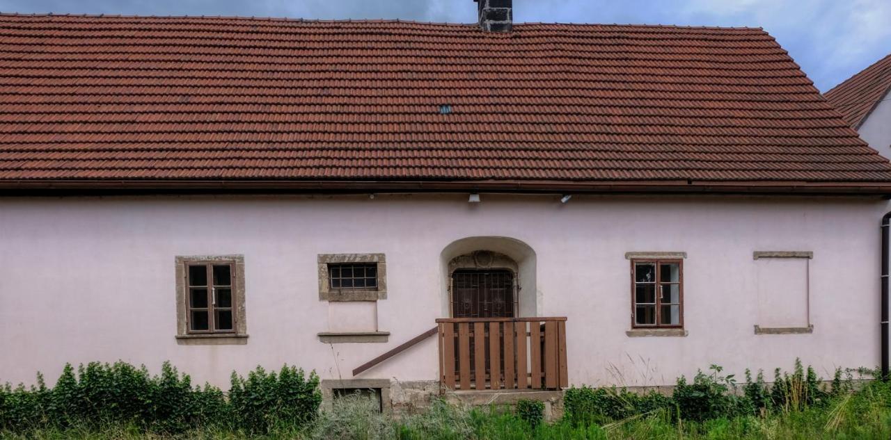 Apartmany V Broumovskem Statku Εξωτερικό φωτογραφία