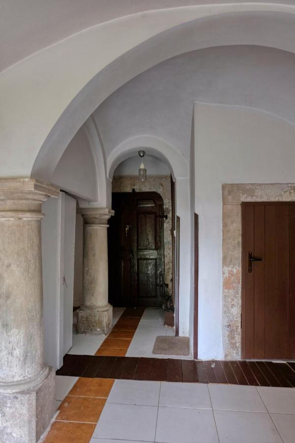 Apartmany V Broumovskem Statku Εξωτερικό φωτογραφία