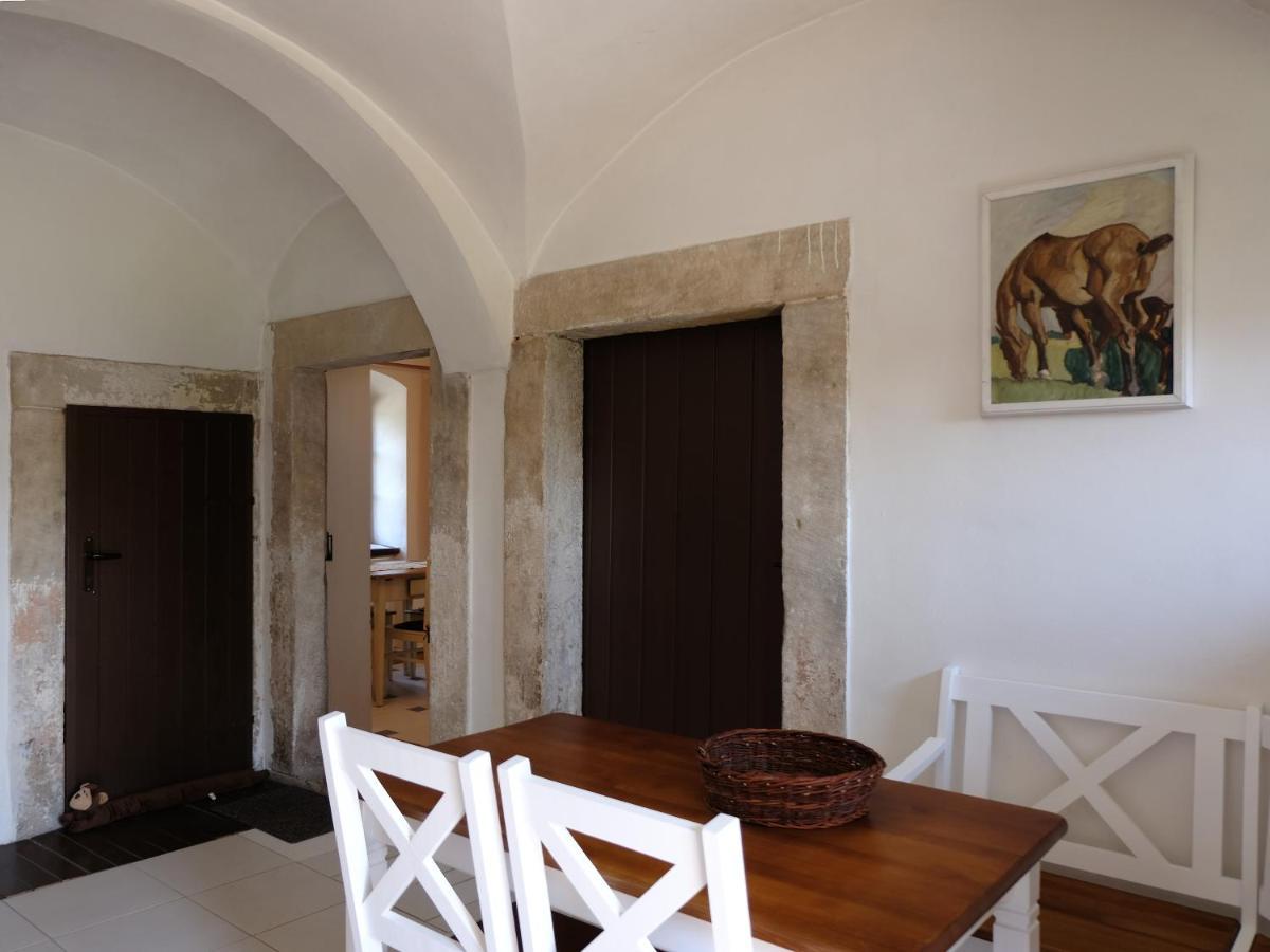 Apartmany V Broumovskem Statku Εξωτερικό φωτογραφία