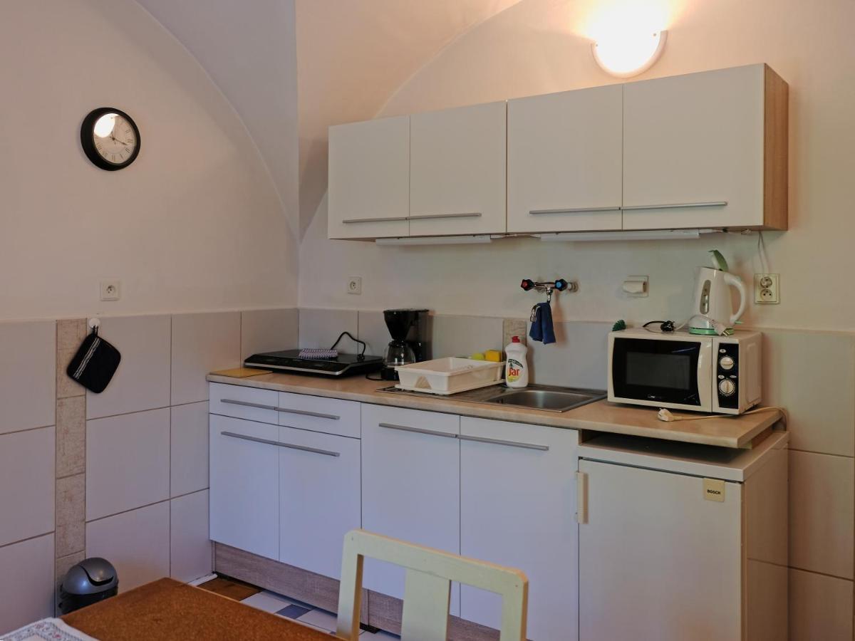 Apartmany V Broumovskem Statku Εξωτερικό φωτογραφία