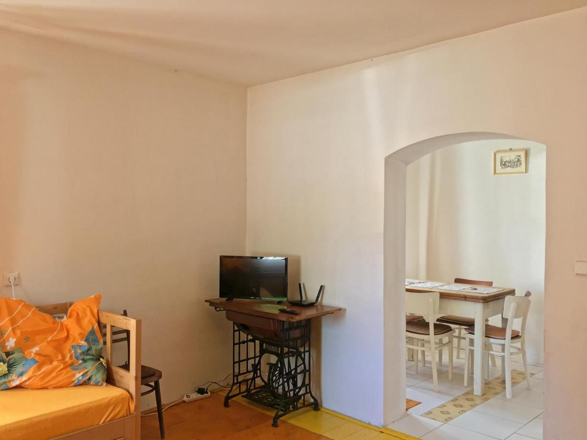Apartmany V Broumovskem Statku Εξωτερικό φωτογραφία